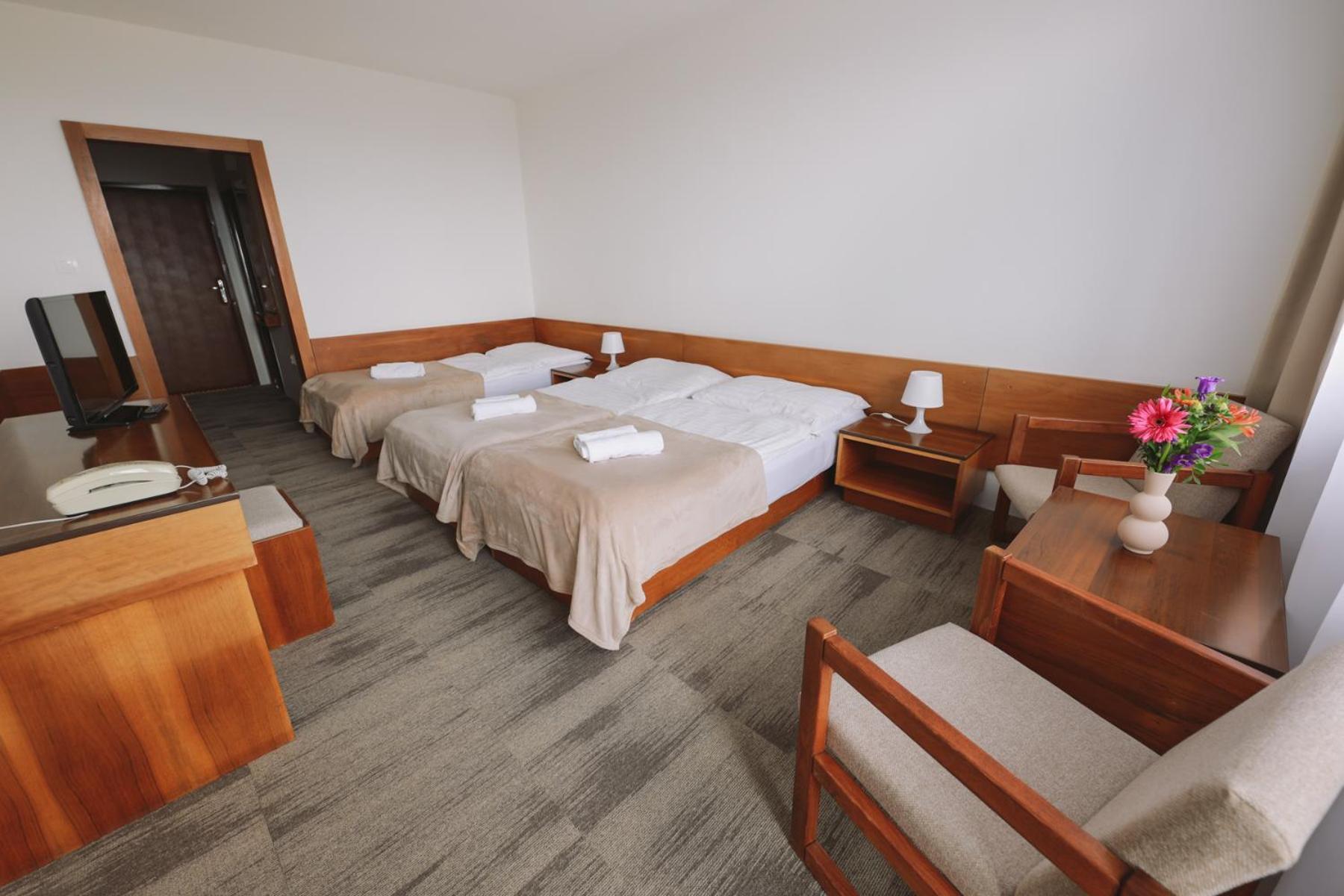 Atlas Hotel Tatry Tatranske Matliare Exterior foto